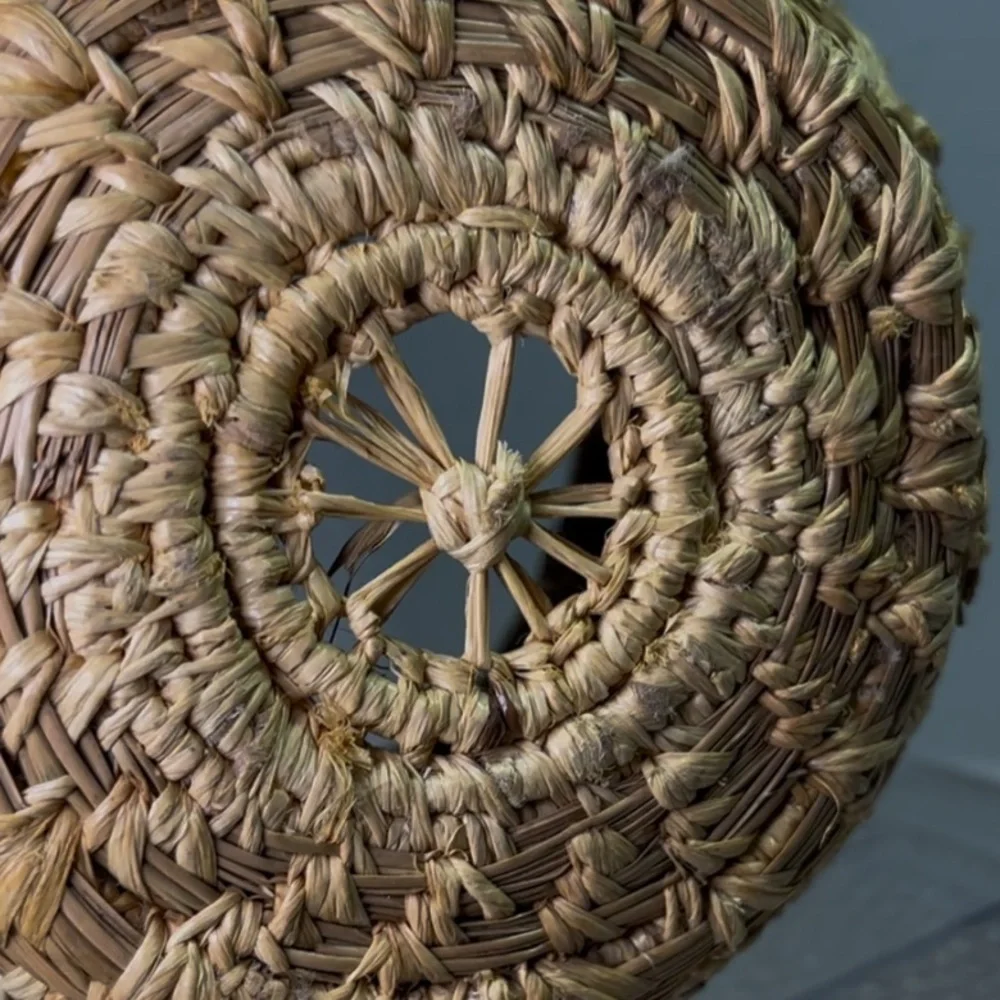 Papago Tohono O’odham Hand-Woven Basket Beargrass, Yucca & Devil’s Claw signed